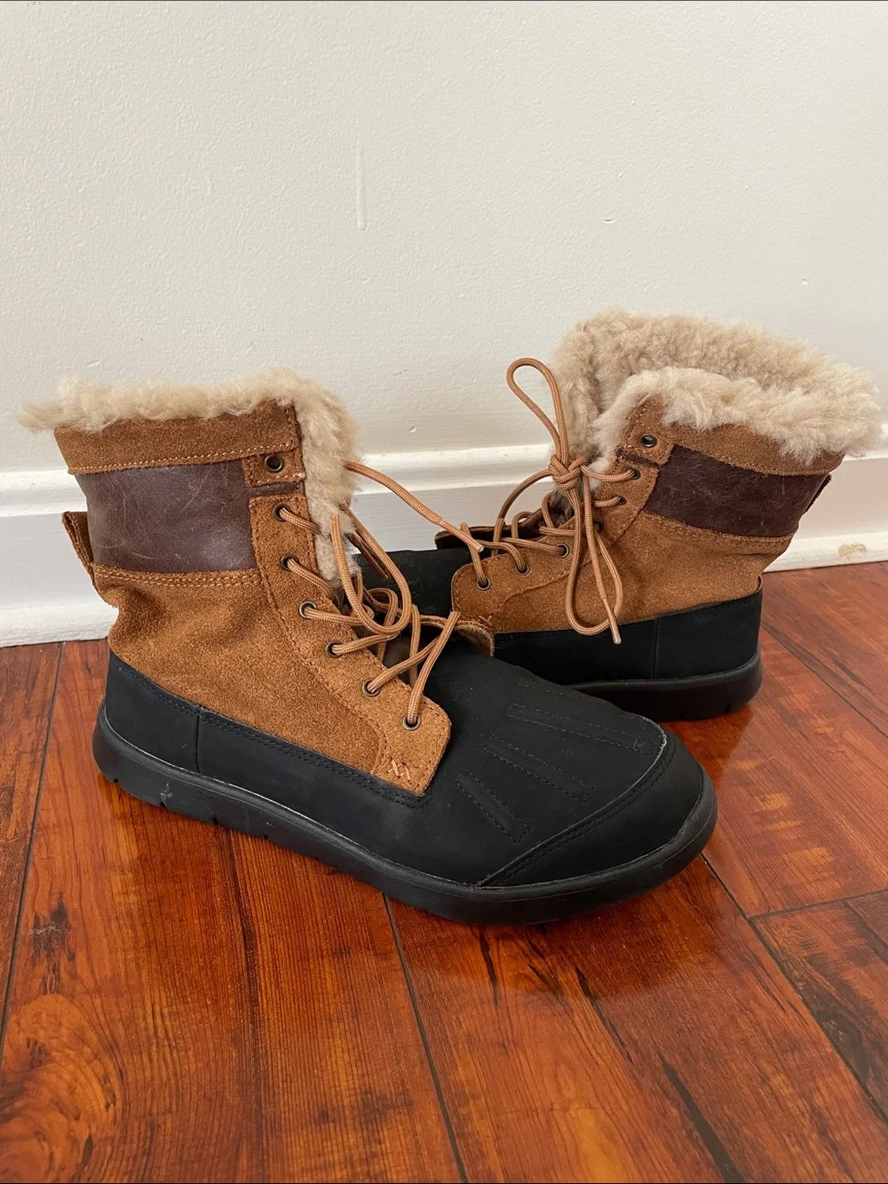 UGG Baxter Brown Lace Up Winter Boots